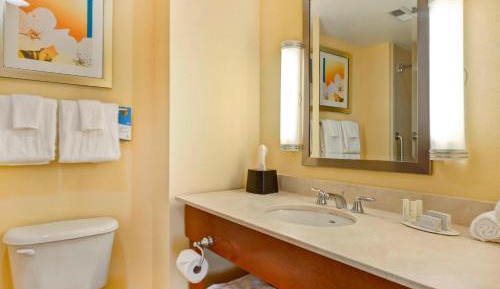 One-Bedroom King Suite with Conference Space