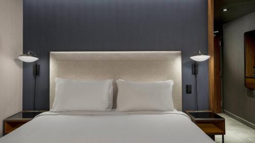 King Room with Sofa Bed