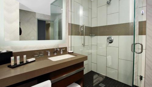 One-Bedroom King Suite with River View