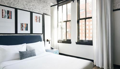 Queen Guest Room