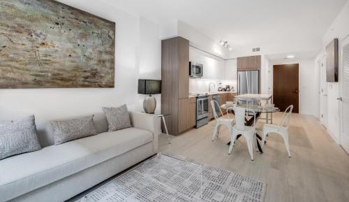 Deluxe One Bedroom Apartment