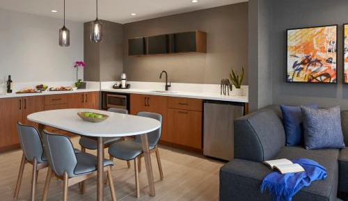 One-Bedroom Suite