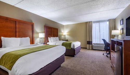 Queen Room with Two Queen Beds - Non-Smoking