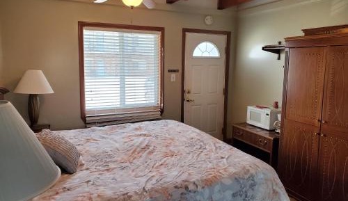 Standard King Room