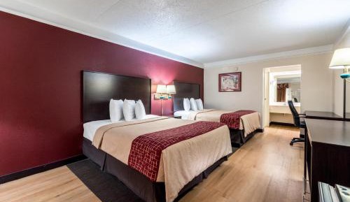  Deluxe Room with Two Queen Beds Non-Smoking