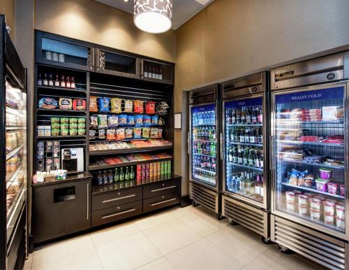 Hilton Garden Inn Valley 