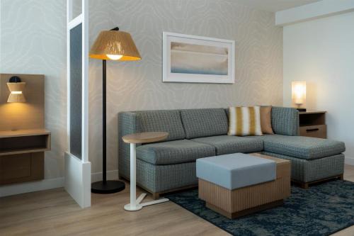 Hyatt Place Coconut Point 