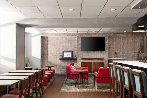 Hampton Inn Spring 