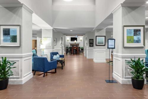 Hampton Inn 